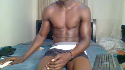 Snapshot of sneaky_link2 chatting on December 3, 2024, 1:21 pm papi online show from December 3, 2024, 1:21 pm