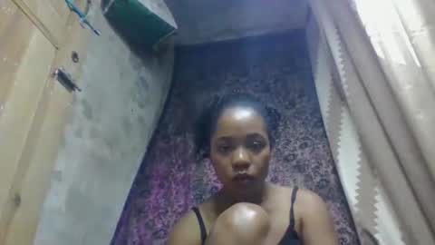 Snapshot of soamanaperina chatting on October 20, 2025, 6:14 am soamanaperina online show from October 20, 2025, 6:14 am