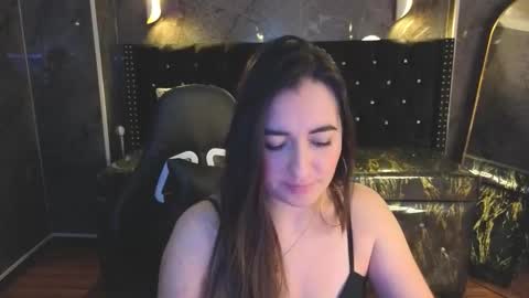 Snapshot of soffi_betacur_b chatting on October 23, 2025, 3:06 am soffi_betacur_b online show from October 23, 2025, 3:06 am