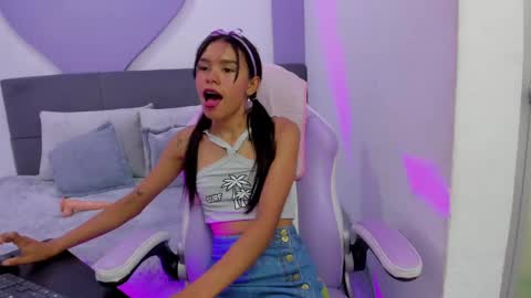 Snapshot of sofi_little2 chatting on September 16, 2025, 6:20 pm Sofia online show from September 16, 2025, 6:20 pm