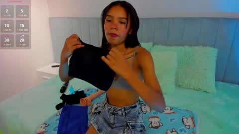Snapshot of sofi_little2 chatting on September 30, 2025, 6:13 pm Sofia online show from September 30, 2025, 6:13 pm