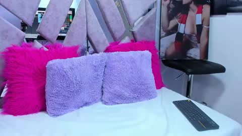 Snapshot of sofi_noa chatting on January 21, 2025, 10:30 pm Sofi Noa online show from January 21, 2025, 10:30 pm
