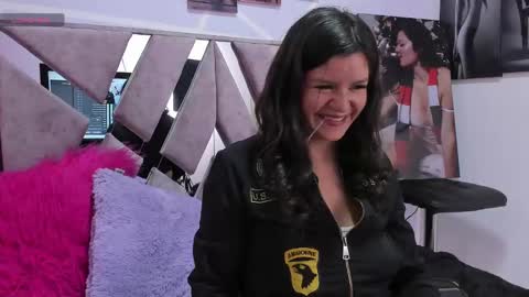 Snapshot of sofi_noa chatting on February 17, 2025, 8:58 pm Sofi Noa online show from February 17, 2025, 8:58 pm