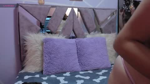 Snapshot of sofi_noa chatting on February 21, 2025, 11:22 am Sofi Noa online show from February 21, 2025, 11:22 am