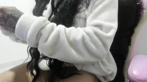 Snapshot of sofia_cossio_ chatting on September 22, 2025, 5:09 am sofia_cossio_ online show from September 22, 2025, 5:09 am