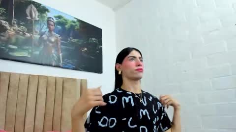 sofia_sommers online show from November 19, 2025, 4:34 am