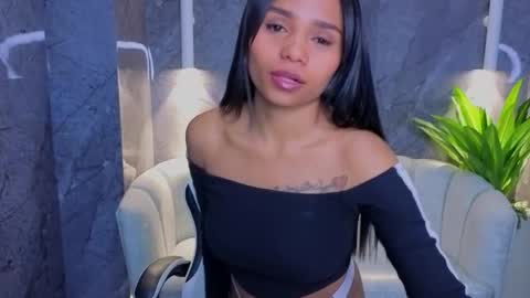 Online 800 to 1400 online show from November 18, 2025, 12:53 pm