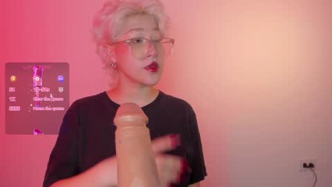 Snapshot of sofii_uwu_ chatting on December 15, 2024, 9:20 pm Sofii  online show from December 15, 2024, 9:20 pm