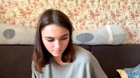 Hello My name is Jane  im new model here and little but shy but curious. online show from October 15, 2025, 8:25 am