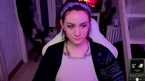 Snapshot of sonicsupergirl chatting on October 16, 2025, 10:00 pm Rie online show from October 16, 2025, 10:00 pm