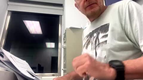 Snapshot of sonnydonut chatting on March 6, 2025, 11:14 am Max Banana online show from March 6, 2025, 11:14 am