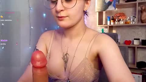 Snapshot of sonya_mikki chatting on February 25, 2025, 2:58 am Sonya  online show from February 25, 2025, 2:58 am