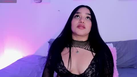 Snapshot of soofii_james chatting on February 23, 2025, 10:09 pm sofi  online show from February 23, 2025, 10:09 pm