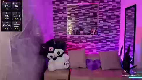 Snapshot of sophiaa_cherry chatting on September 22, 2025, 9:17 pm Sophia online show from September 22, 2025, 9:17 pm