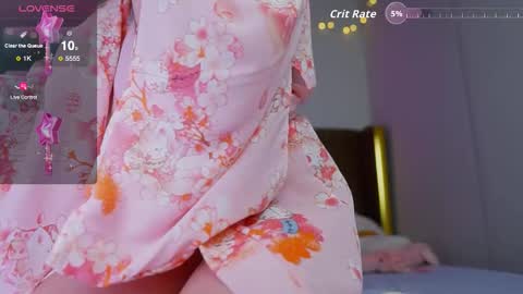 Snapshot of sophialaxx chatting on October 4, 2025, 7:12 pm Sophia online show from October 4, 2025, 7:12 pm