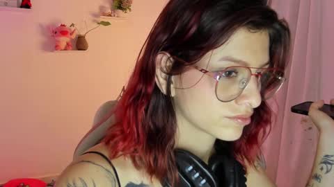 Snapshot of sophie_dolly_ chatting on January 28, 2025, 8:36 pm sophie doll online show from January 28, 2025, 8:36 pm