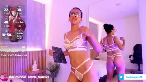 Snapshot of sophie_rojas chatting on September 14, 2025, 3:55 pm sophie_rojas online show from September 14, 2025, 3:55 pm