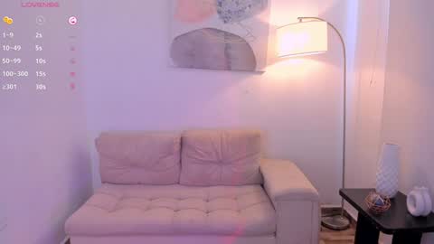 Snapshot of sophiebrownx_ chatting on January 24, 2025, 9:47 pm Sophie online show from January 24, 2025, 9:47 pm