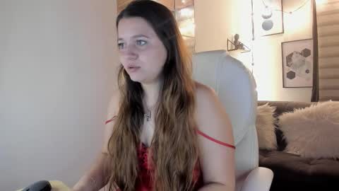 Snapshot of sophiee09_ chatting on October 11, 2025, 3:10 pm Sophie online show from October 11, 2025, 3:10 pm