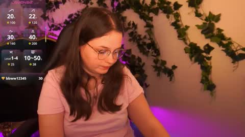 Snapshot of sophieedreams chatting on October 22, 2025, 4:51 pm sophieedreams online show from October 22, 2025, 4:51 pm