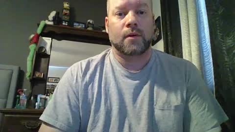 Snapshot of soro00421 chatting on February 19, 2025, 6:54 pm soro00421 online show from February 19, 2025, 6:54 pm