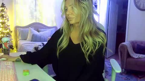 Snapshot of southernbarbii chatting on December 2, 2024, 11:56 am Your Barbii online show from December 2, 2024, 11:56 am