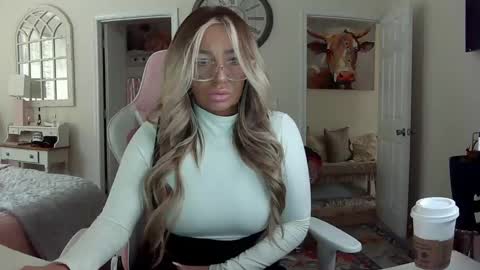 Snapshot of southernbarbii chatting on February 12, 2025, 2:32 pm Your Barbii online show from February 12, 2025, 2:32 pm