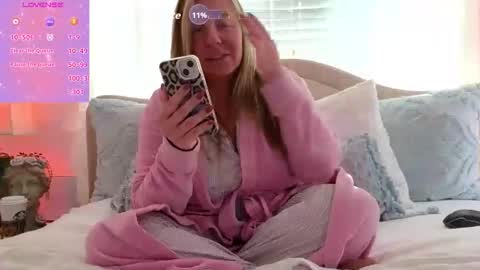 Snapshot of southernbarbii chatting on October 18, 2025, 4:30 pm Your Barbii online show from October 18, 2025, 4:30 pm