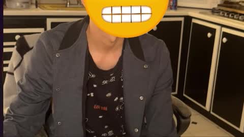 Snapshot of soxsik chatting on November 8, 2025, 4:51 pm soxsik online show from November 8, 2025, 4:51 pm