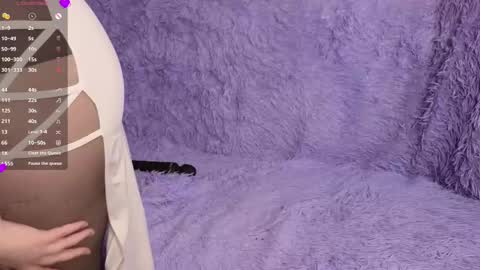 Nicole online show from March 7, 2025, 6:22 pm