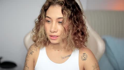 Snapshot of soytulu_ chatting on December 19, 2024, 3:19 pm brisa  s online show from December 19, 2024, 3:19 pm