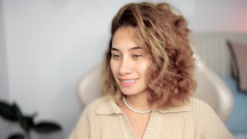 Snapshot of soytulu_ chatting on December 30, 2024, 3:47 am brisa  s online show from December 30, 2024, 3:47 am