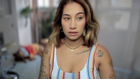 Snapshot of soytulu_ chatting on January 8, 2025, 12:37 pm brisa  s online show from January 8, 2025, 12:37 pm