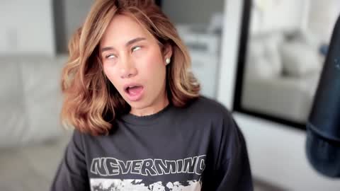 Snapshot of soytulu_ chatting on January 13, 2025, 9:52 pm brisa  s online show from January 13, 2025, 9:52 pm