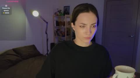 Snapshot of space_x_roxy chatting on December 5, 2024, 7:38 pm Roxy online show from December 5, 2024, 7:38 pm