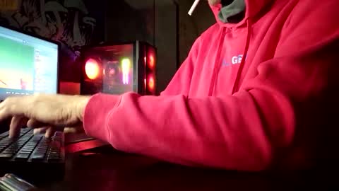 Snapshot of spicyfox420 chatting on October 9, 2025, 4:16 pm SpicyFox420 online show from October 9, 2025, 4:16 pm