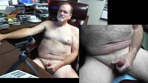 Snapshot of spitfire1964 chatting on January 3, 2025, 9:57 pm Spitfire online show from January 3, 2025, 9:57 pm