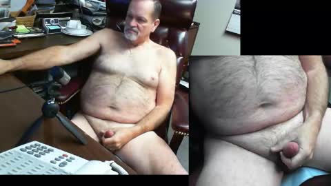 Snapshot of spitfire1964 chatting on February 24, 2025, 7:41 pm Spitfire online show from February 24, 2025, 7:41 pm