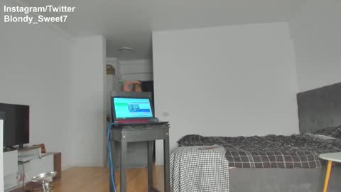 Snapshot of squirt_blondy chatting on January 23, 2025, 3:01 pm Caila online show from January 23, 2025, 3:01 pm