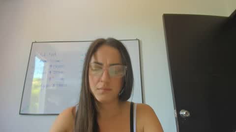 Tati online show from September 20, 2025, 3:46 pm