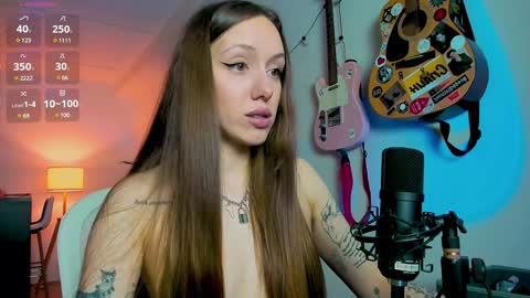 Snapshot of sshawty chatting on February 4, 2025, 4:29 pm Anni if Im offline for a long time Im depressed feel free to support me offline online show from February 4, 2025, 4:29 pm