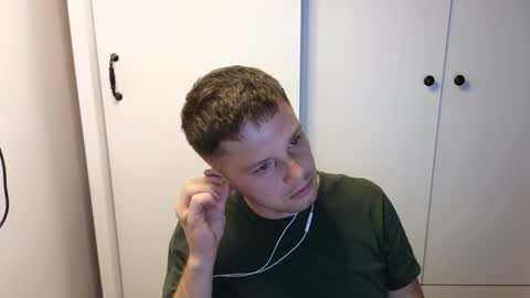 Snapshot of st1vemaster01 chatting on September 27, 2025, 4:34 pm st1vemaster01 online show from September 27, 2025, 4:34 pm