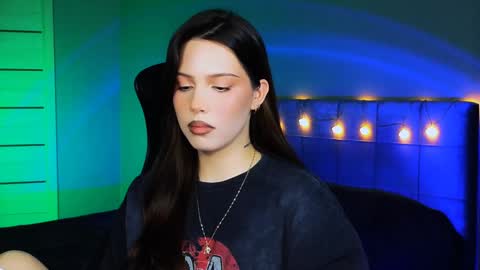 Snapshot of stacygonzales_ chatting on December 10, 2024, 9:44 am Bye bye dear See you on December 3st  online show from December 10, 2024, 9:44 am