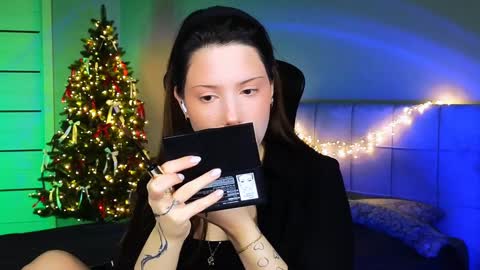 Snapshot of stacygonzales_ chatting on January 4, 2025, 6:09 am Bye bye dear See you on December 3st  online show from January 4, 2025, 6:09 am