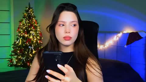 Snapshot of stacygonzales_ chatting on January 18, 2025, 2:12 pm Bye bye dear See you on December 3st  online show from January 18, 2025, 2:12 pm