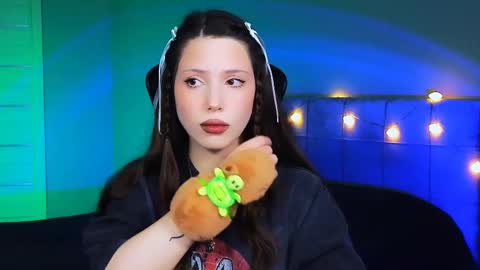 Snapshot of stacygonzales_ chatting on February 15, 2025, 9:27 am Bye bye dear See you on December 3st  online show from February 15, 2025, 9:27 am