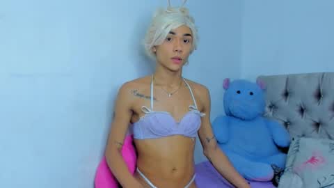 Snapshot of stassiebell chatting on January 5, 2025, 11:33 pm stassiebell online show from January 5, 2025, 11:33 pm