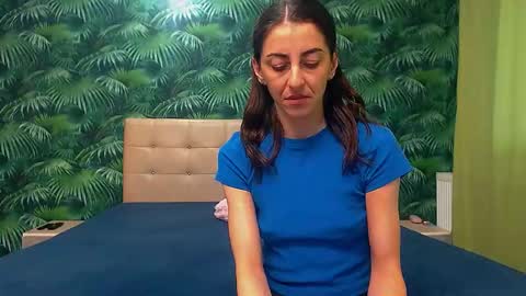 Snapshot of stella_john chatting on January 13, 2025, 8:37 am Stella John online show from January 13, 2025, 8:37 am