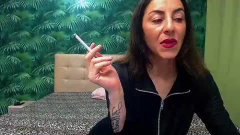 Snapshot of stella_john chatting on February 7, 2025, 6:03 am Stella John online show from February 7, 2025, 6:03 am