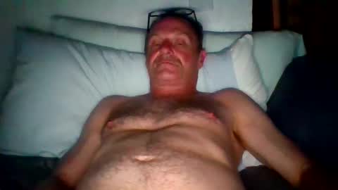 Snapshot of steviehard7 chatting on September 16, 2025, 7:09 am steviehard7 online show from September 16, 2025, 7:09 am
